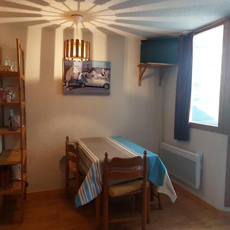 4 Pers Proche Pistes Avec Balcon Et Vue Mont Blanc - Fr-1-411-906 Apartment *